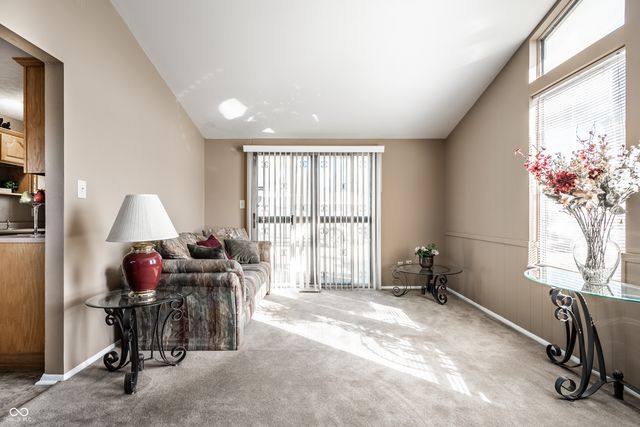 2520 Hillside Avenue, Indianapolis, IN 46218