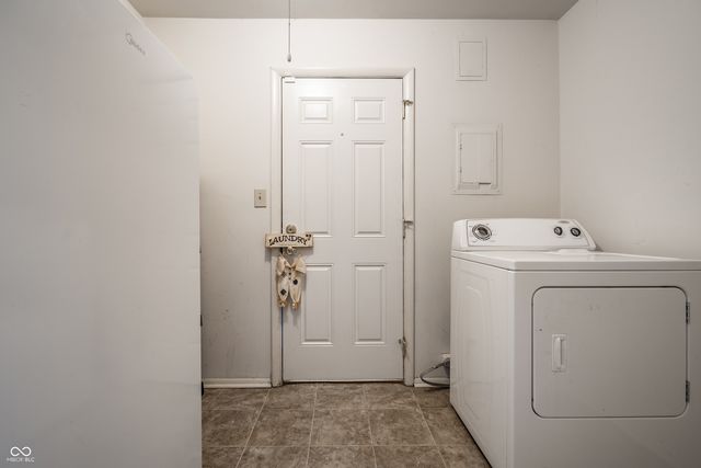 2520 Hillside Avenue, Indianapolis, IN 46218