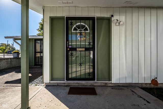 2520 Hillside Avenue, Indianapolis, IN 46218