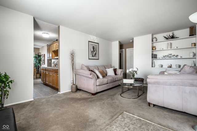 2520 Hillside Avenue, Indianapolis, IN 46218