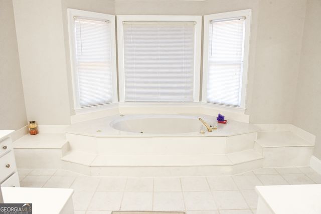 100 Acorn Ridge, Fayetteville, GA 30214