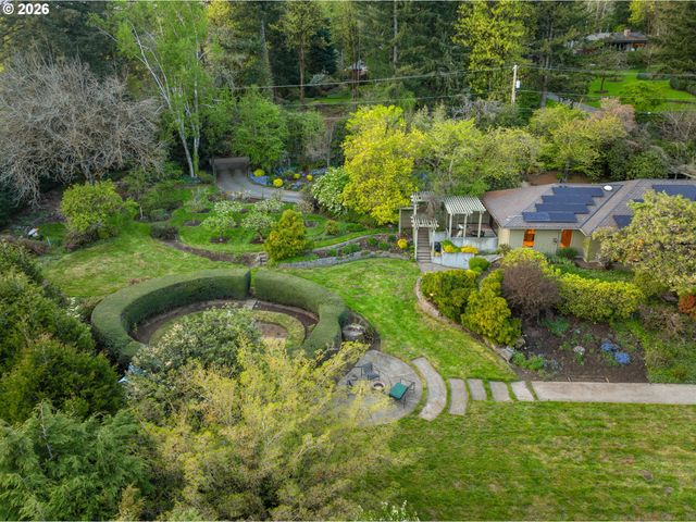 6140 Sw MILL St, Portland, OR 97221