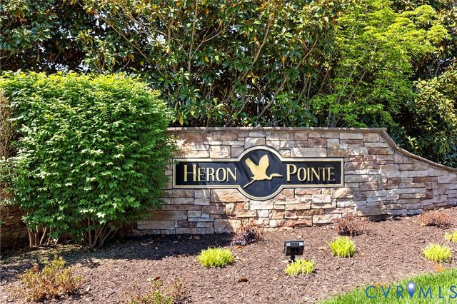 15243 Heron Pointe Way, Moseley, VA 23120
