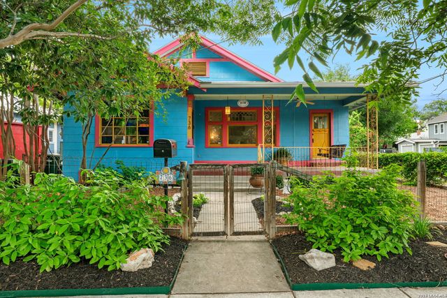 736 E GUENTHER ST, San Antonio, TX 78210