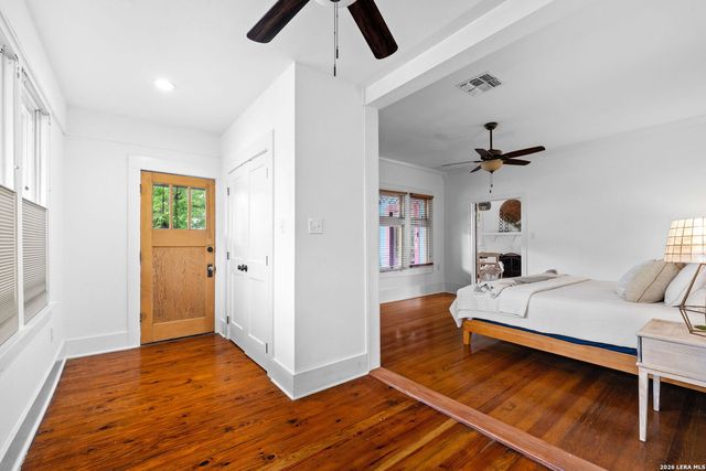 736 E GUENTHER ST, San Antonio, TX 78210