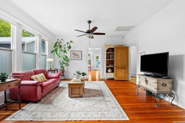 736 E GUENTHER ST, San Antonio, TX 78210