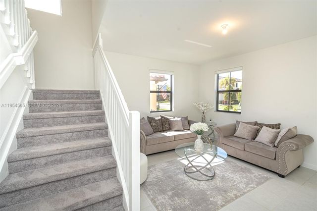 139 NE 27th Ter, Homestead, FL 33033