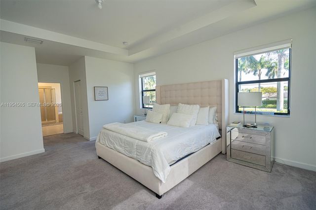 139 NE 27th Ter, Homestead, FL 33033