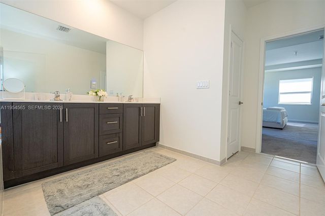 139 NE 27th Ter, Homestead, FL 33033