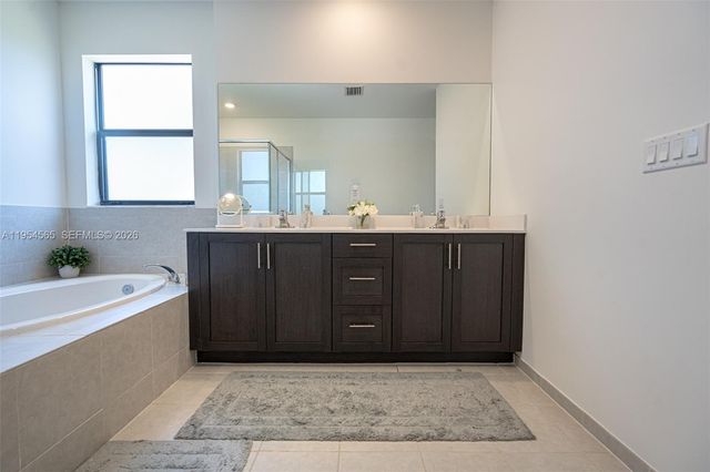 139 NE 27th Ter, Homestead, FL 33033