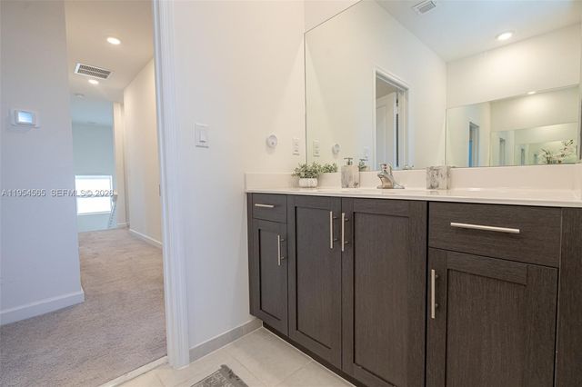 139 NE 27th Ter, Homestead, FL 33033