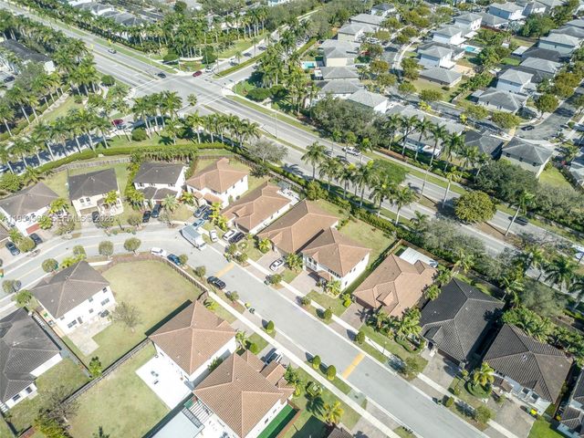 139 NE 27th Ter, Homestead, FL 33033