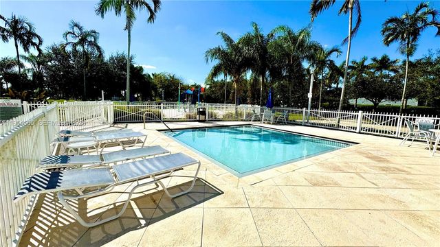 139 NE 27th Ter, Homestead, FL 33033