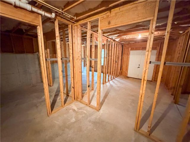 212 Westwind Drive, Newnan, GA 30263