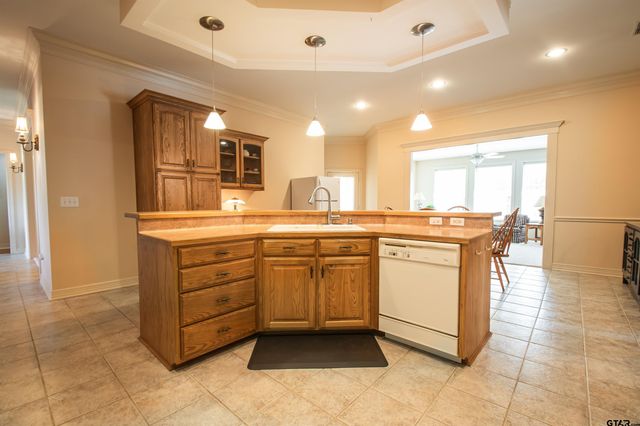 402 Prince Charles, Whitehouse, TX 75791