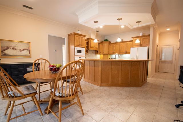 402 Prince Charles, Whitehouse, TX 75791