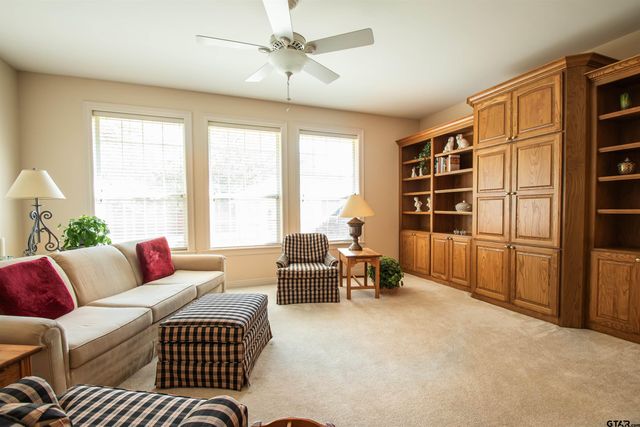 402 Prince Charles, Whitehouse, TX 75791