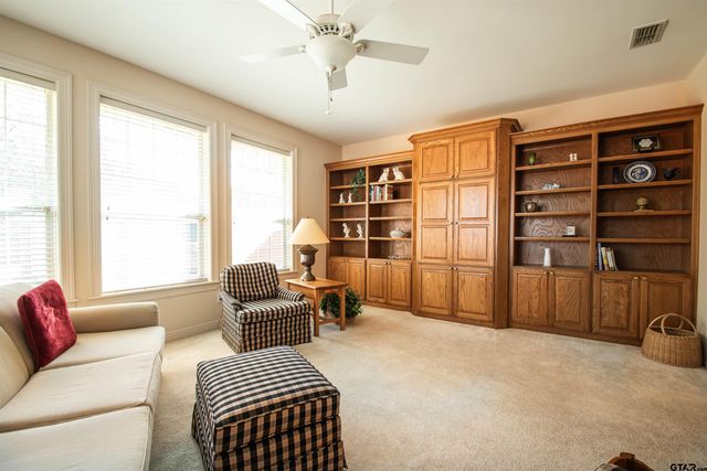 402 Prince Charles, Whitehouse, TX 75791