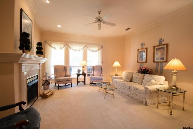 402 Prince Charles, Whitehouse, TX 75791