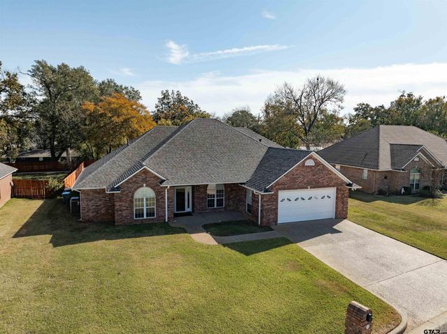 402 Prince Charles, Whitehouse, TX 75791