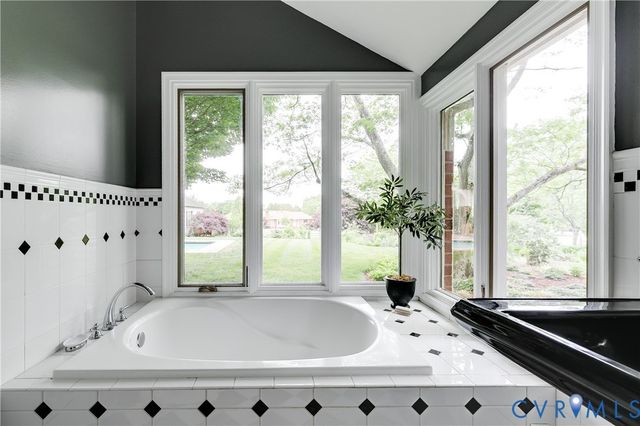 470 Dover Knoll Rd, Goochland, VA 23103