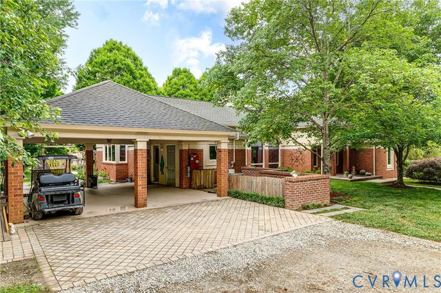 470 Dover Knoll Rd, Goochland, VA 23103