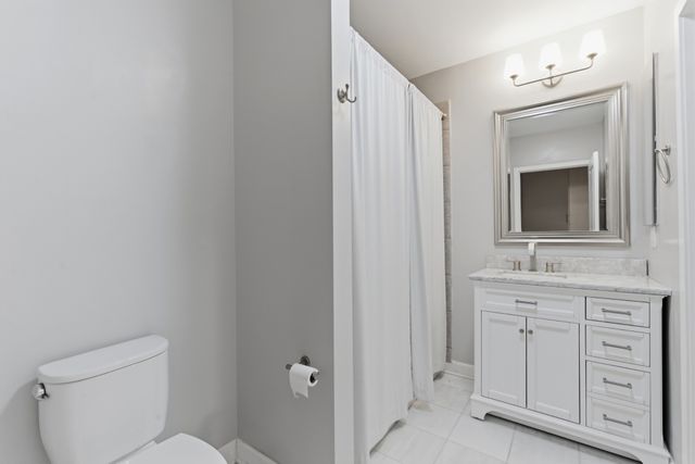 415 Church St Apt 2409, Nashville, TN 37219