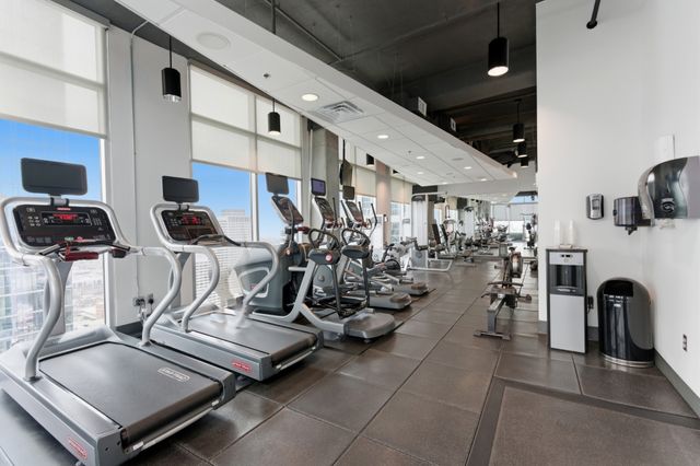 415 Church St Apt 2409, Nashville, TN 37219