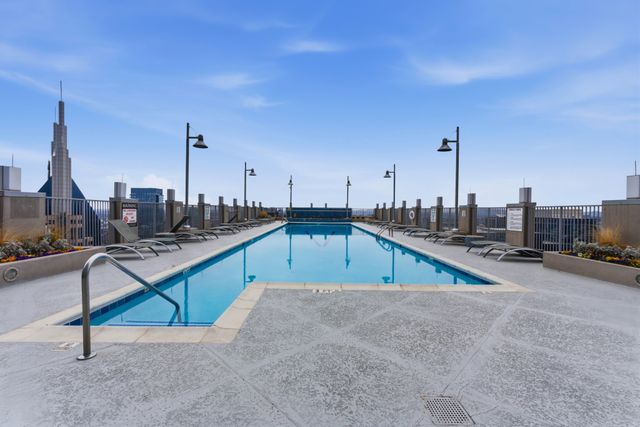 415 Church St Apt 2409, Nashville, TN 37219