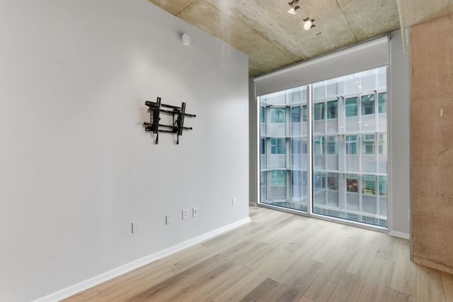 415 Church St Apt 2409, Nashville, TN 37219