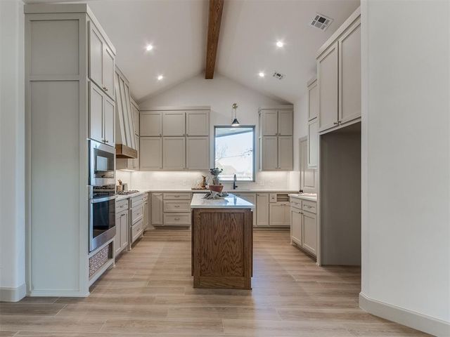 2900 NW 160th Street, Edmond, OK 73013