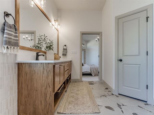 2900 NW 160th Street, Edmond, OK 73013