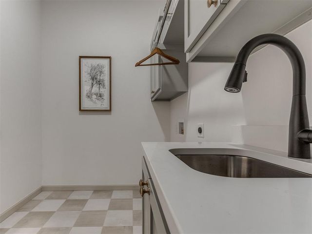 2900 NW 160th Street, Edmond, OK 73013