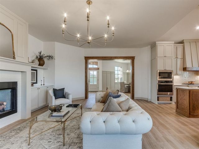 2900 NW 160th Street, Edmond, OK 73013