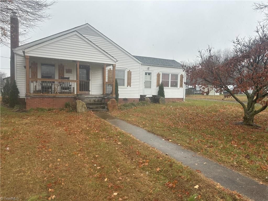 6600 Windsor Road, Hamptonville, NC 27020