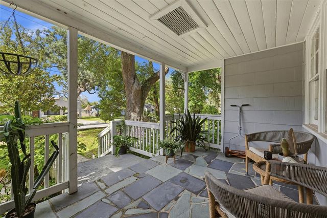 1209 E CRENSHAW STREET, Tampa, FL 33604