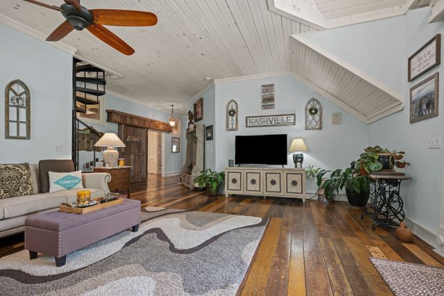 7646 Highway 100, Bon Aqua, TN 37025