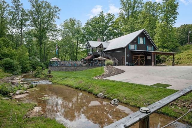 7646 Highway 100, Bon Aqua, TN 37025