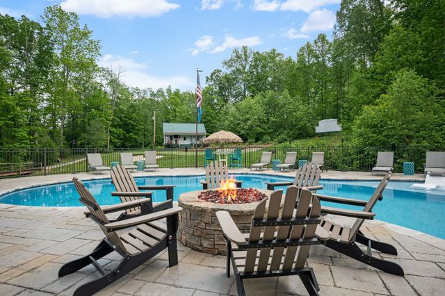 7646 Highway 100, Bon Aqua, TN 37025