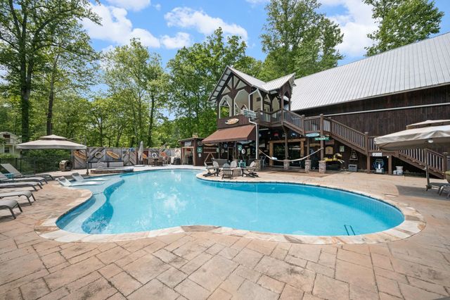 7646 Highway 100, Bon Aqua, TN 37025