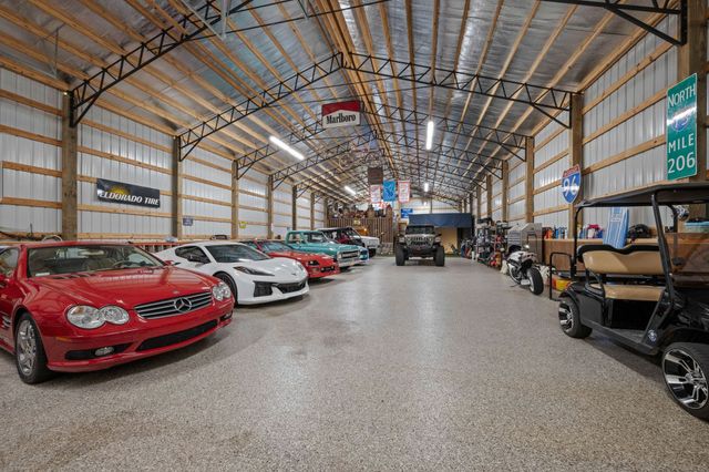 7646 Highway 100, Bon Aqua, TN 37025