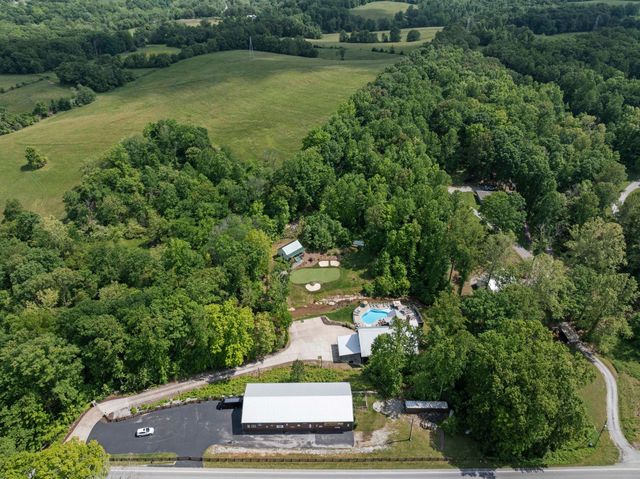 7646 Highway 100, Bon Aqua, TN 37025