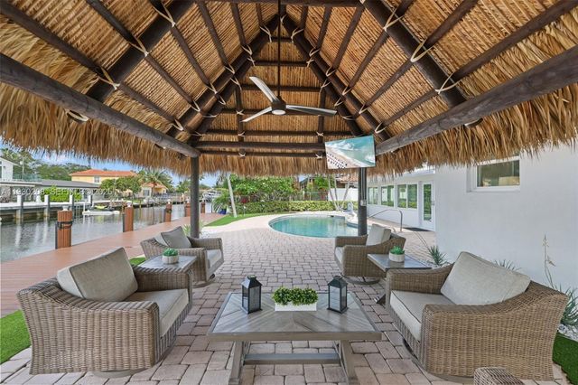 2448 SE 9th St, Pompano Beach, FL 33062