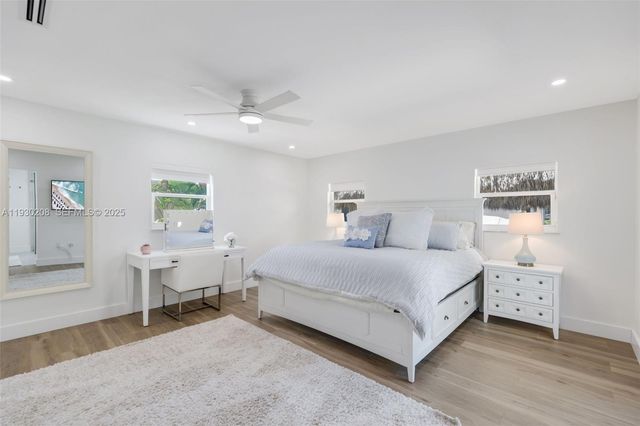 2448 SE 9th St, Pompano Beach, FL 33062