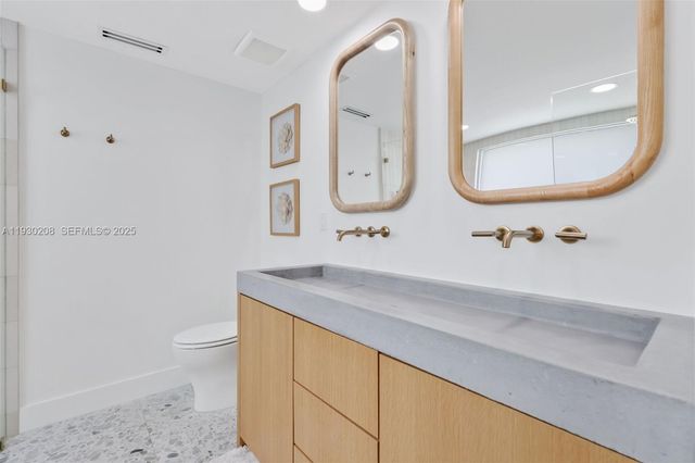 2448 SE 9th St, Pompano Beach, FL 33062