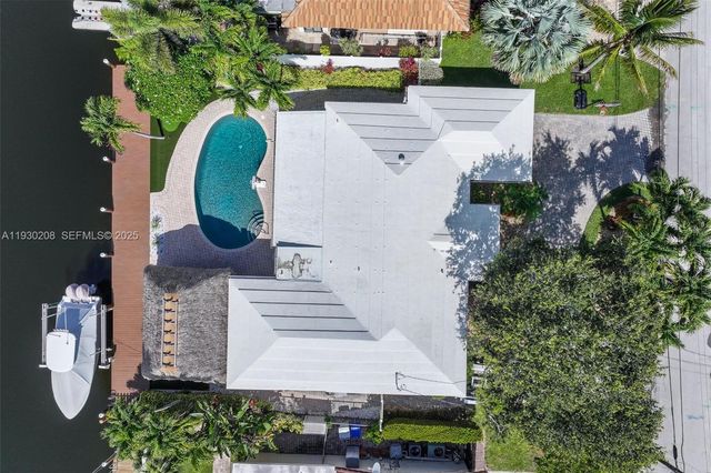 2448 SE 9th St, Pompano Beach, FL 33062