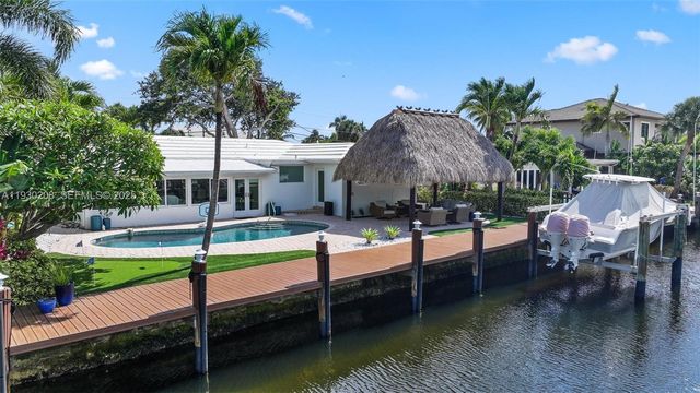 2448 SE 9th St, Pompano Beach, FL 33062