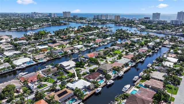 2448 SE 9th St, Pompano Beach, FL 33062