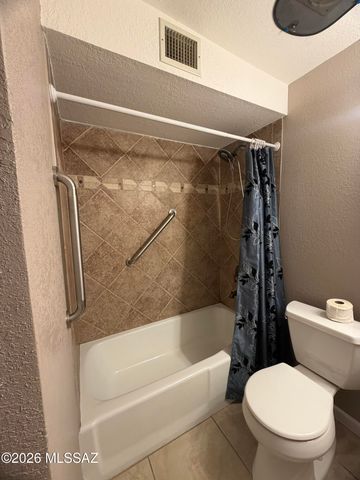 6711 E Nicaragua Drive, Tucson, AZ 85730