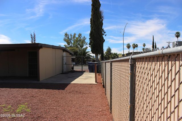 6711 E Nicaragua Drive, Tucson, AZ 85730